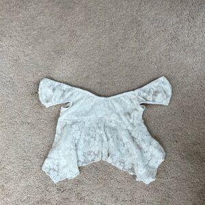 🪸Textured White Crop Top!